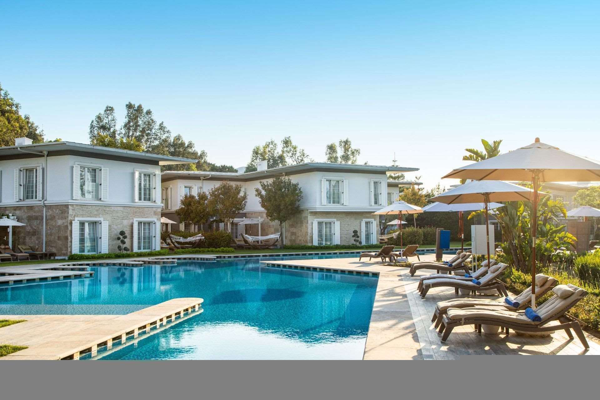 Azura Villas by Cornelia