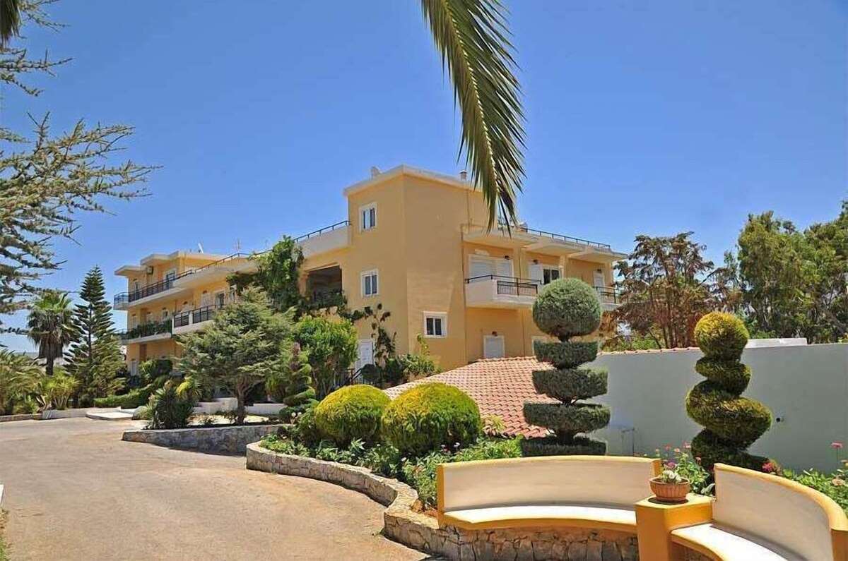 Vantaris Garden Hotel