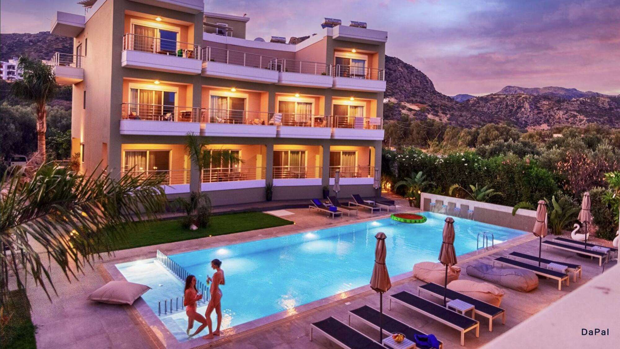 Vantaris Blue Hotel