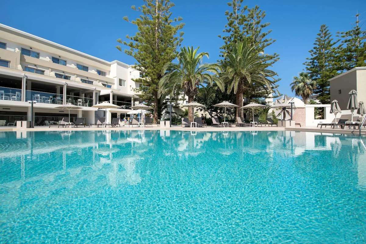 Vantaris Luxury Beach Resort