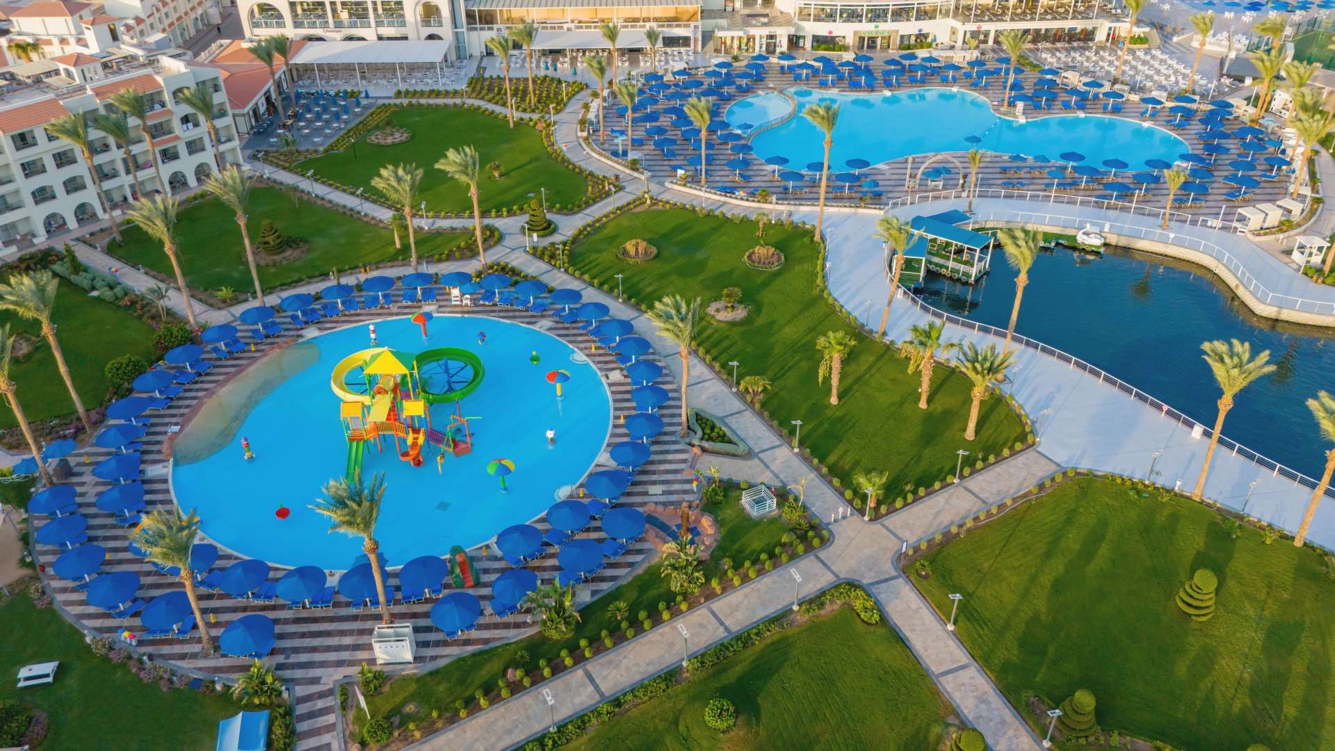 Pickalbatros Dana Beach Resort