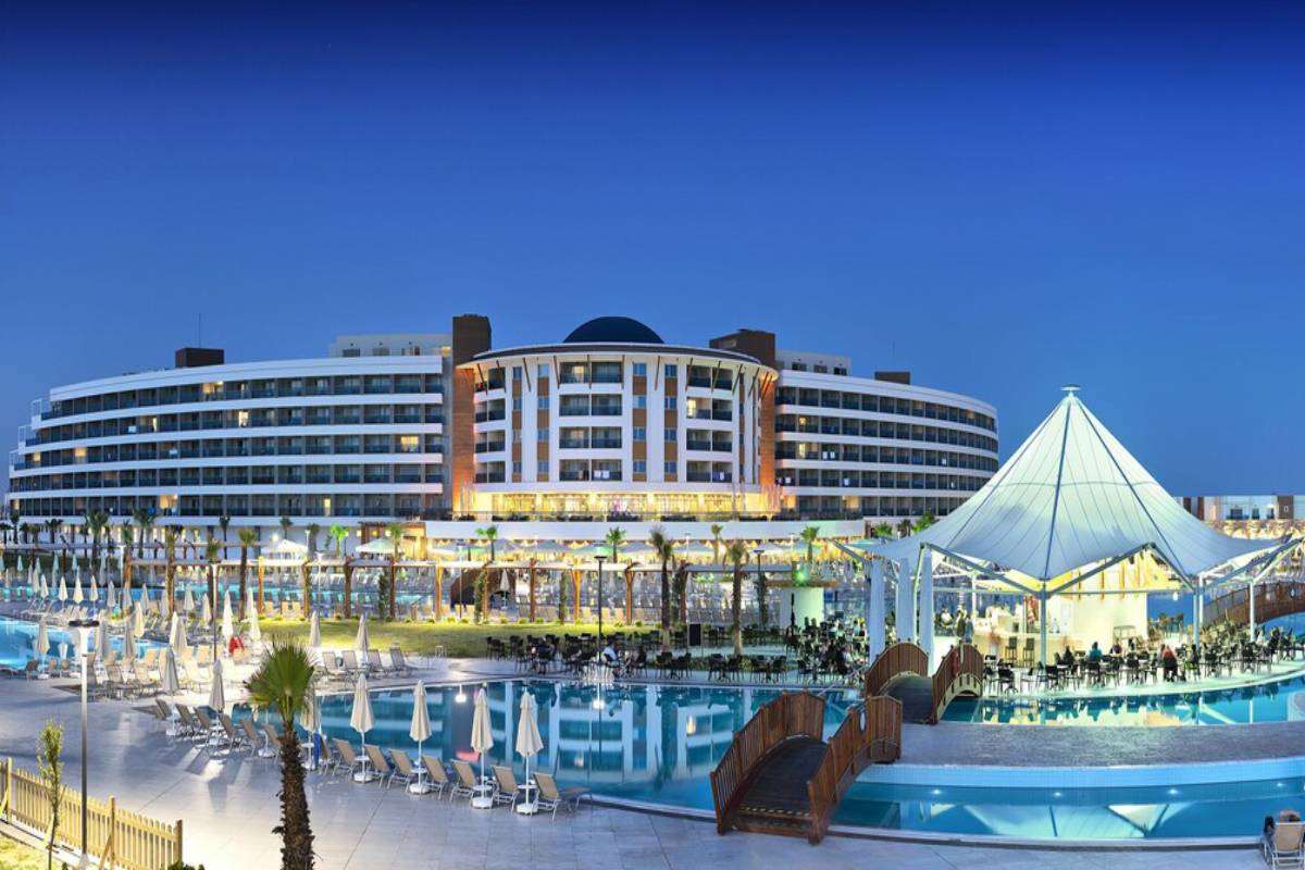 Aquasis De Luxe Resort & Spa