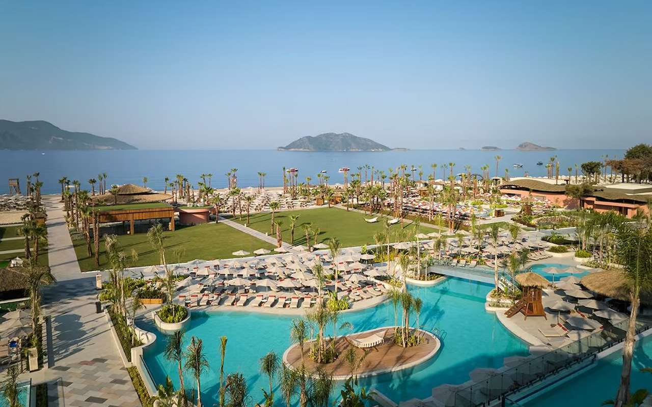 XO Cape Arnna Resort Hotel