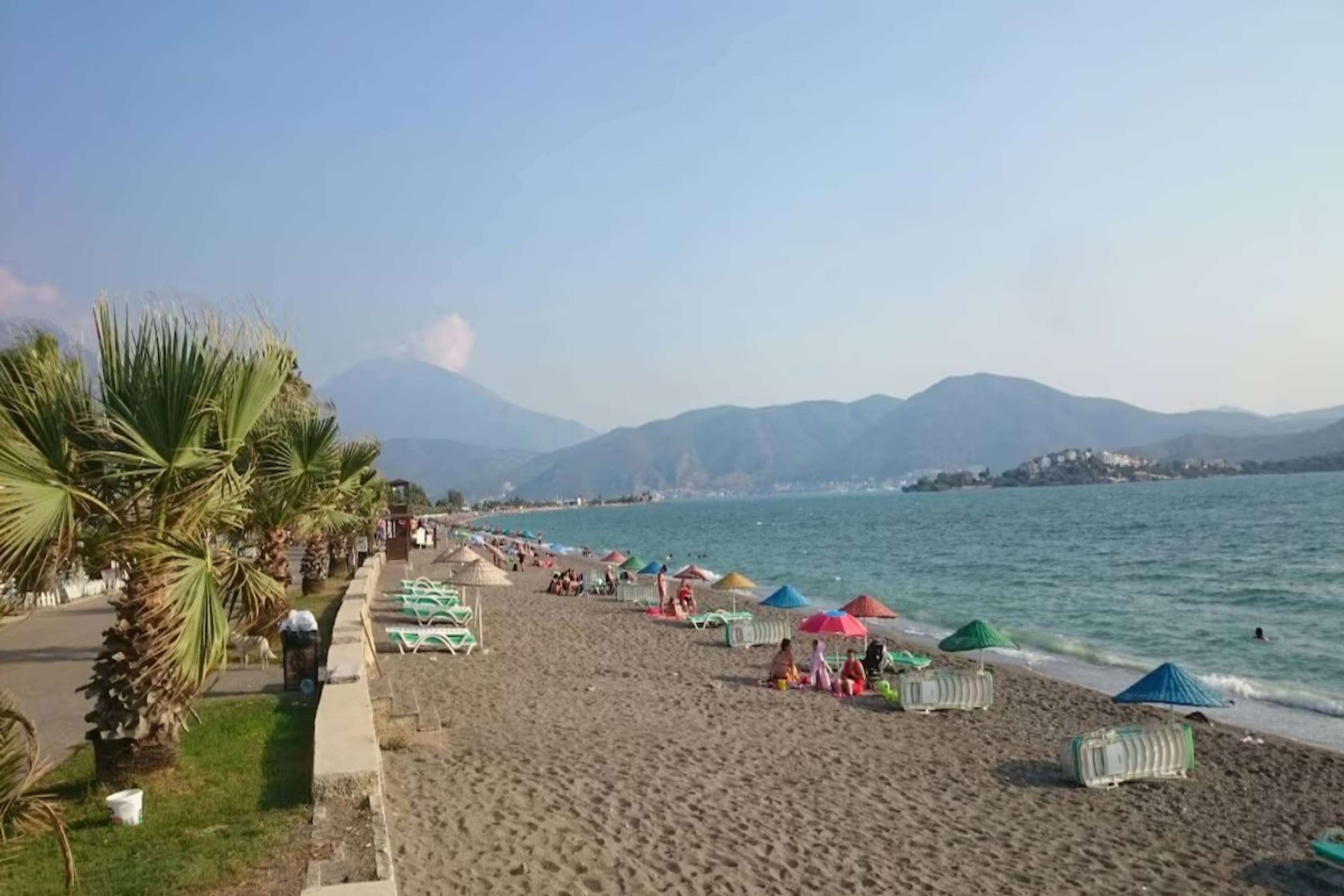 Aymes Hotel