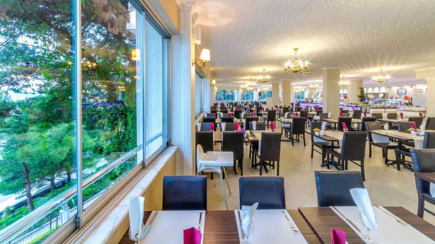 Isla Panorama Hotel