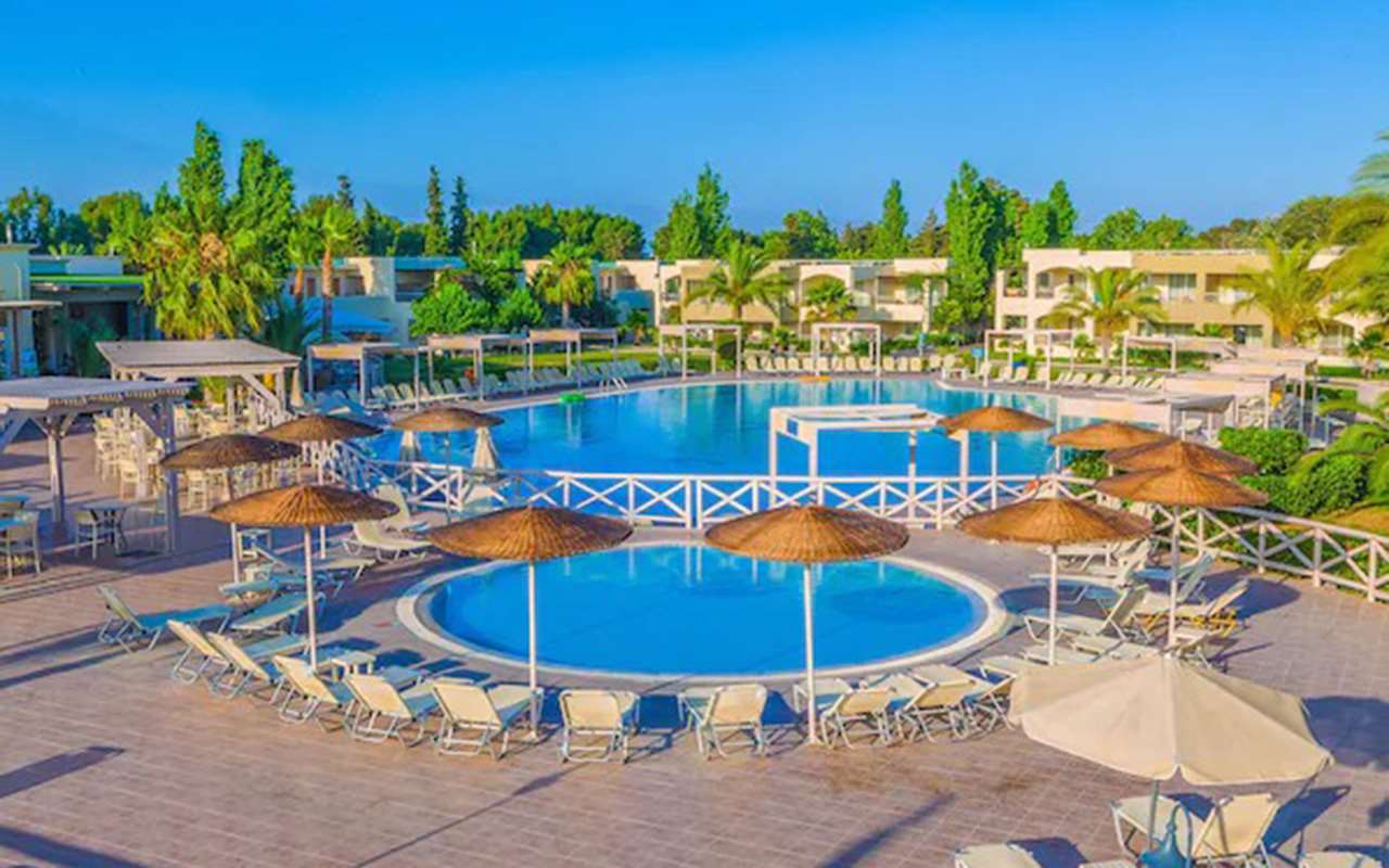 Kipriotis Maris Suites Hotel
