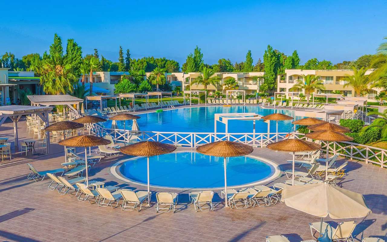 Kipriotis Maris Suites Hotel