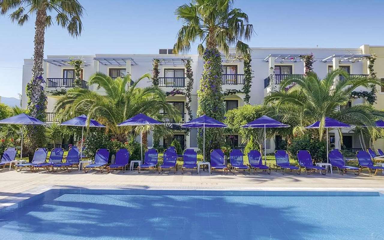 Tigaki Beach Hotel