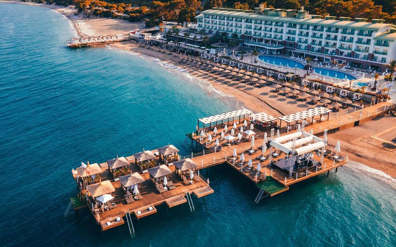 Fashiontv Luxe Resort