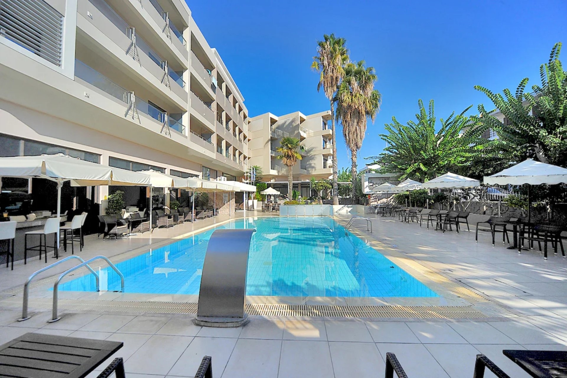 Saint Consantine Hotel