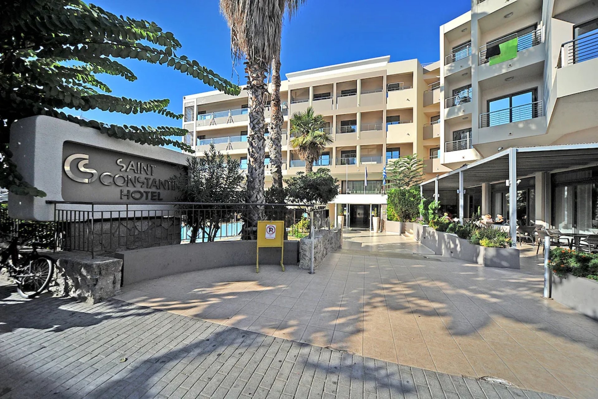 Saint Consantine Hotel