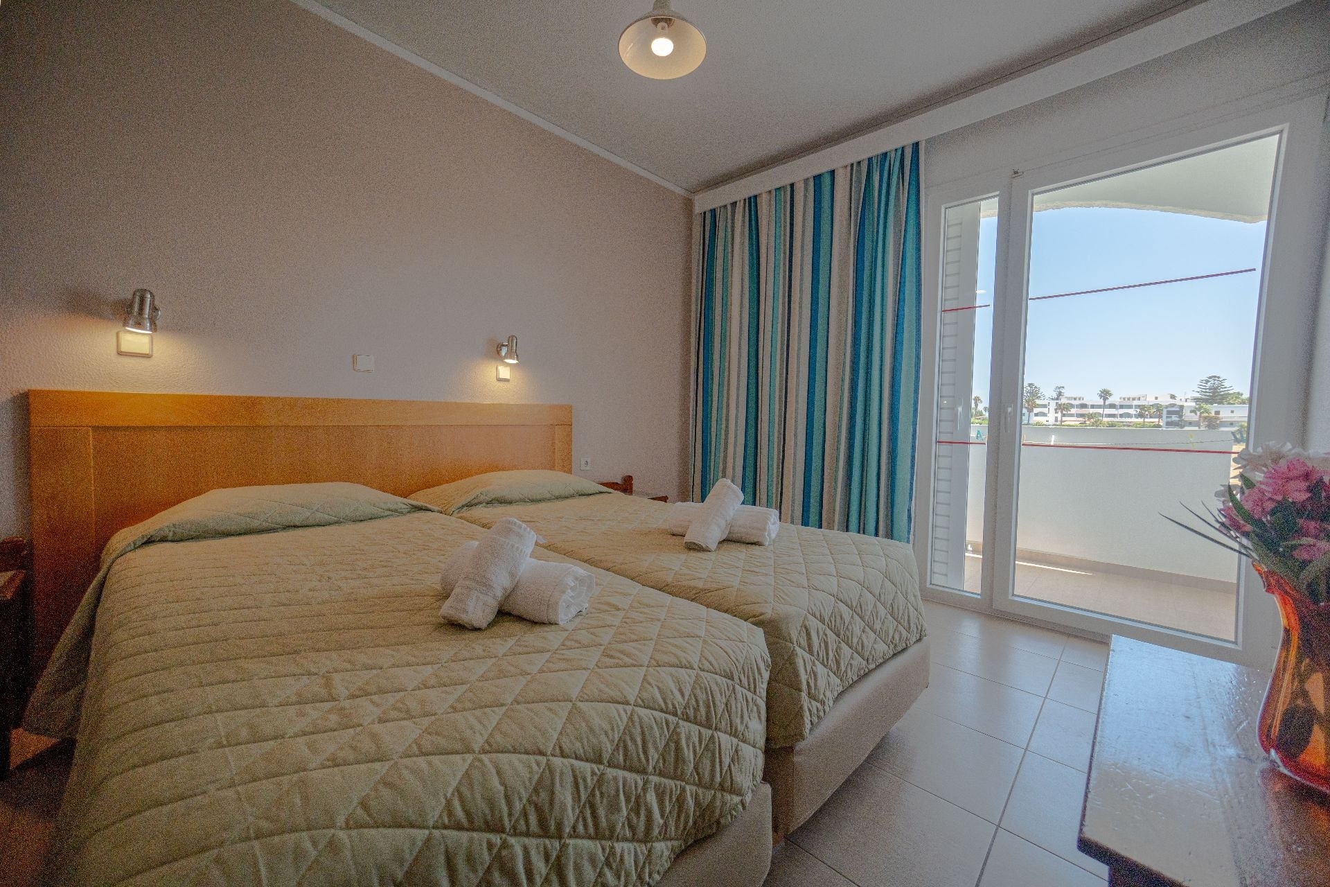 Tropical Sol Hotel