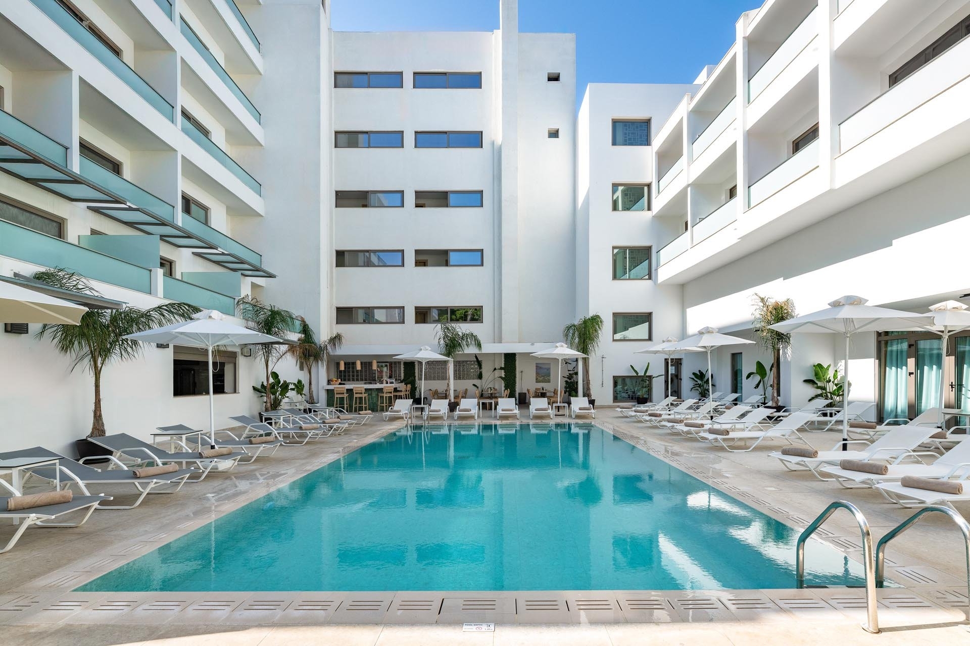 Acandia Hotel
