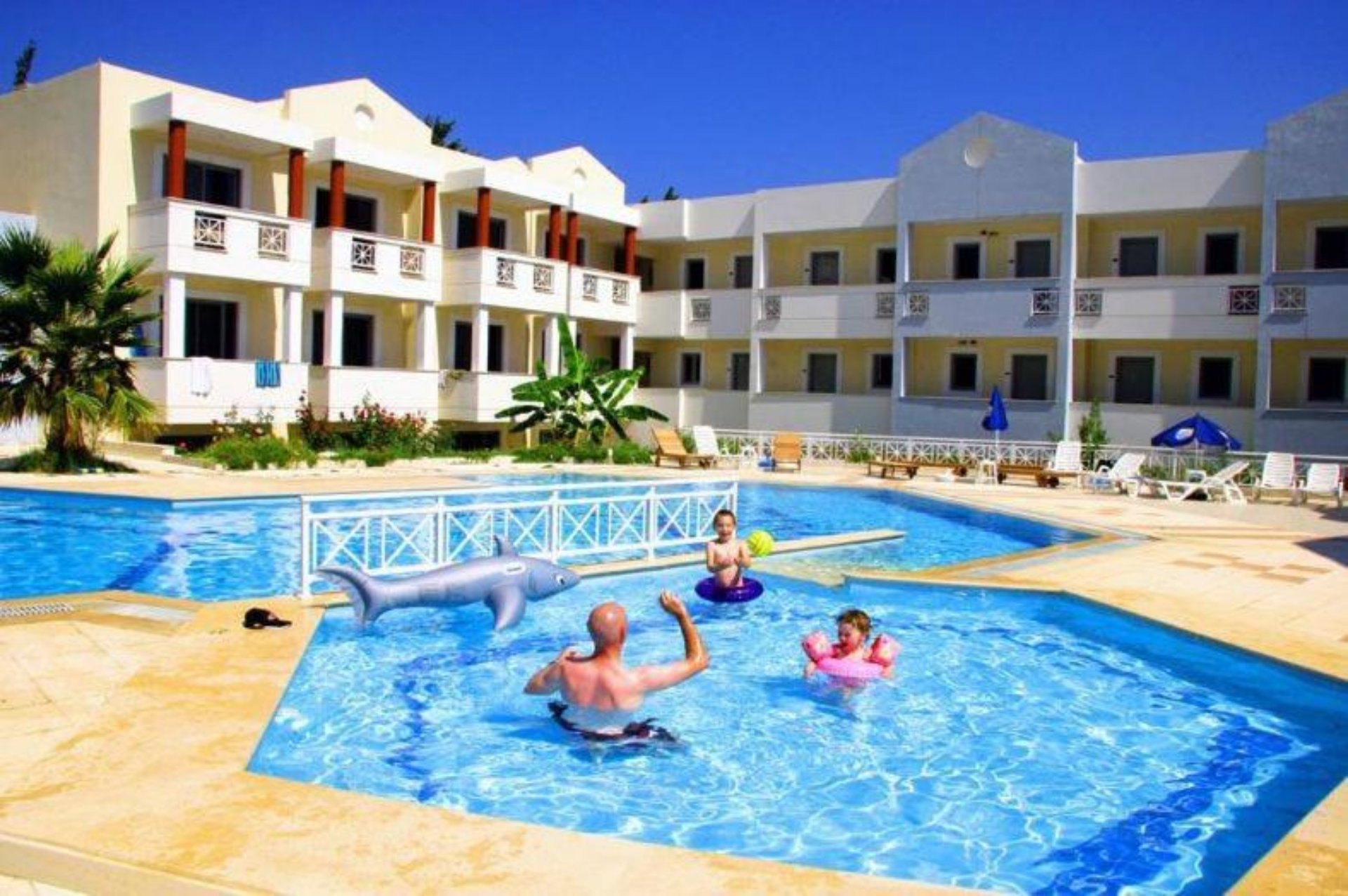 Olga's Paradise Apartments