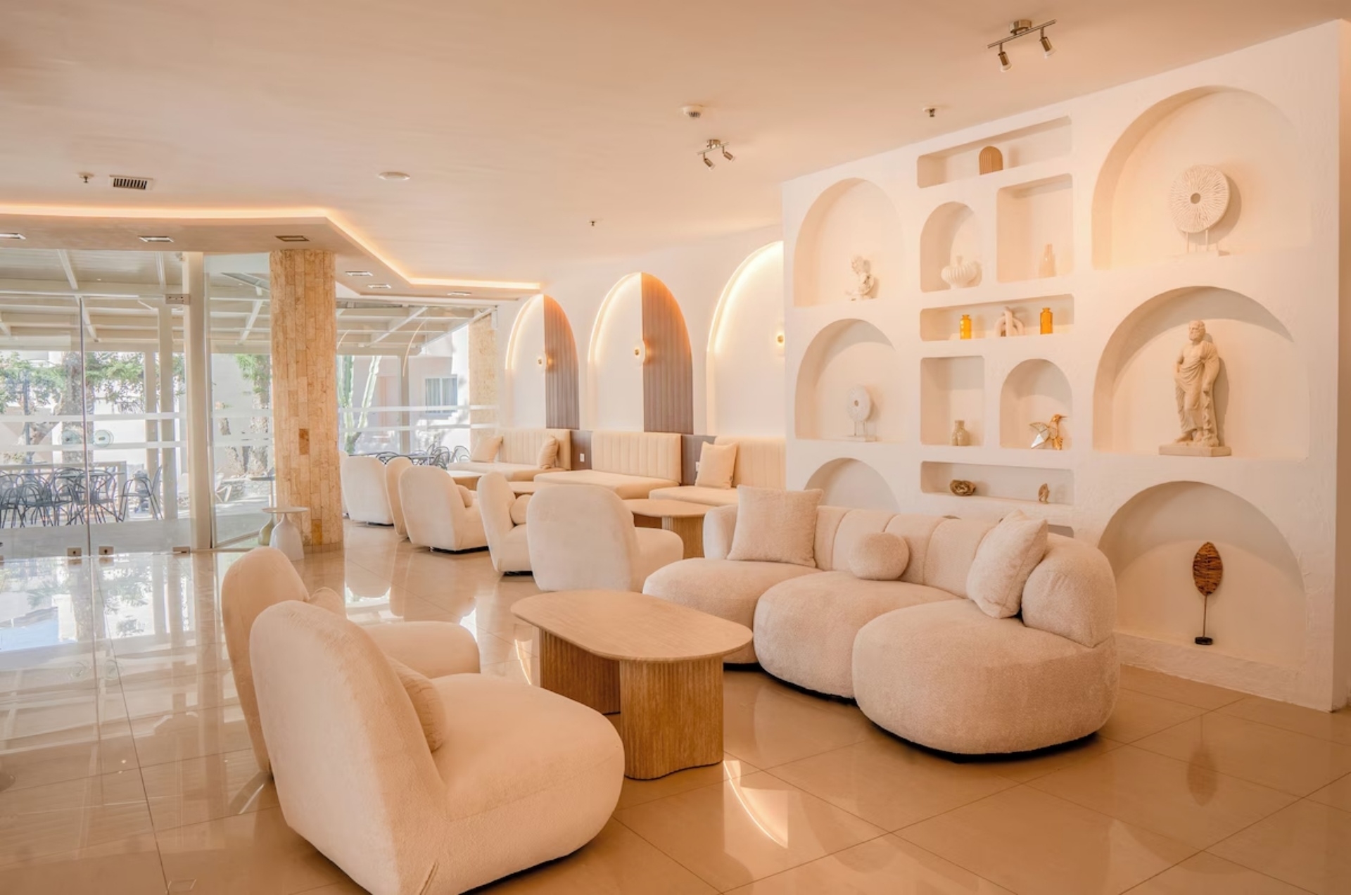 St. Constantin Hotel