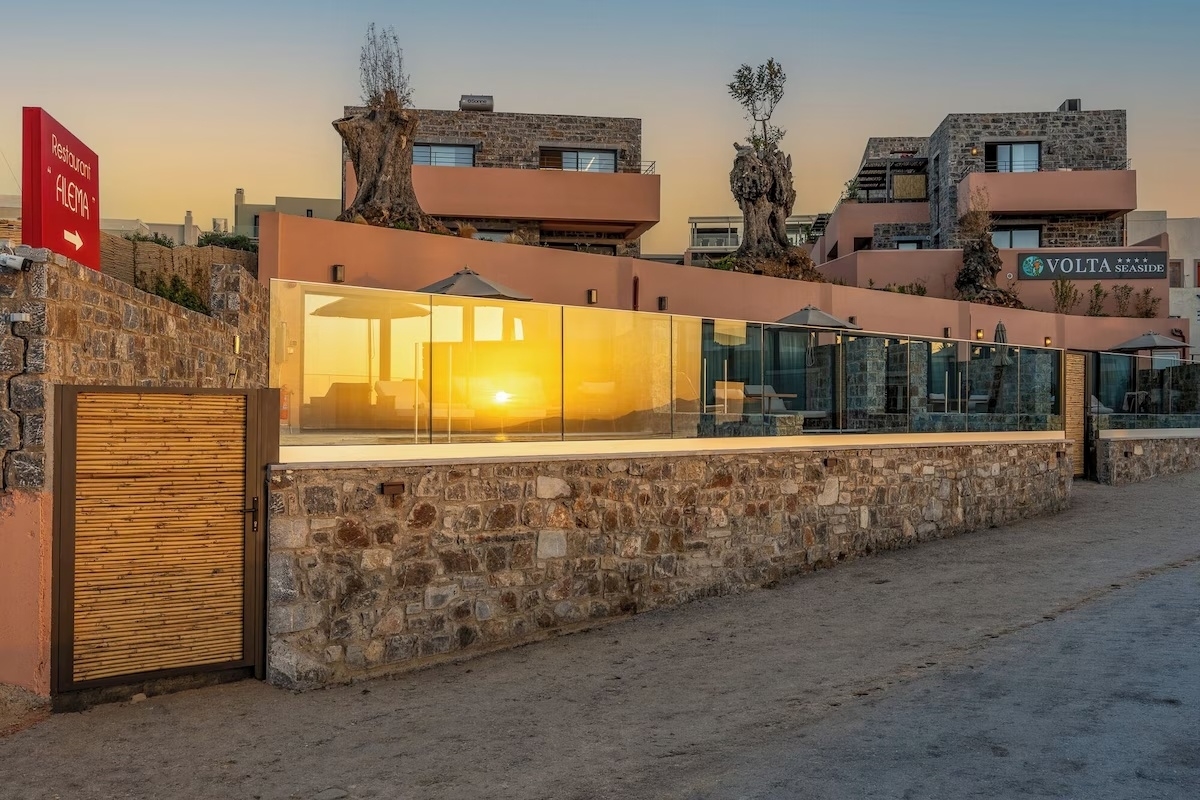 Volta Seaside Boutique Hotel (Adults Friendly 12+)