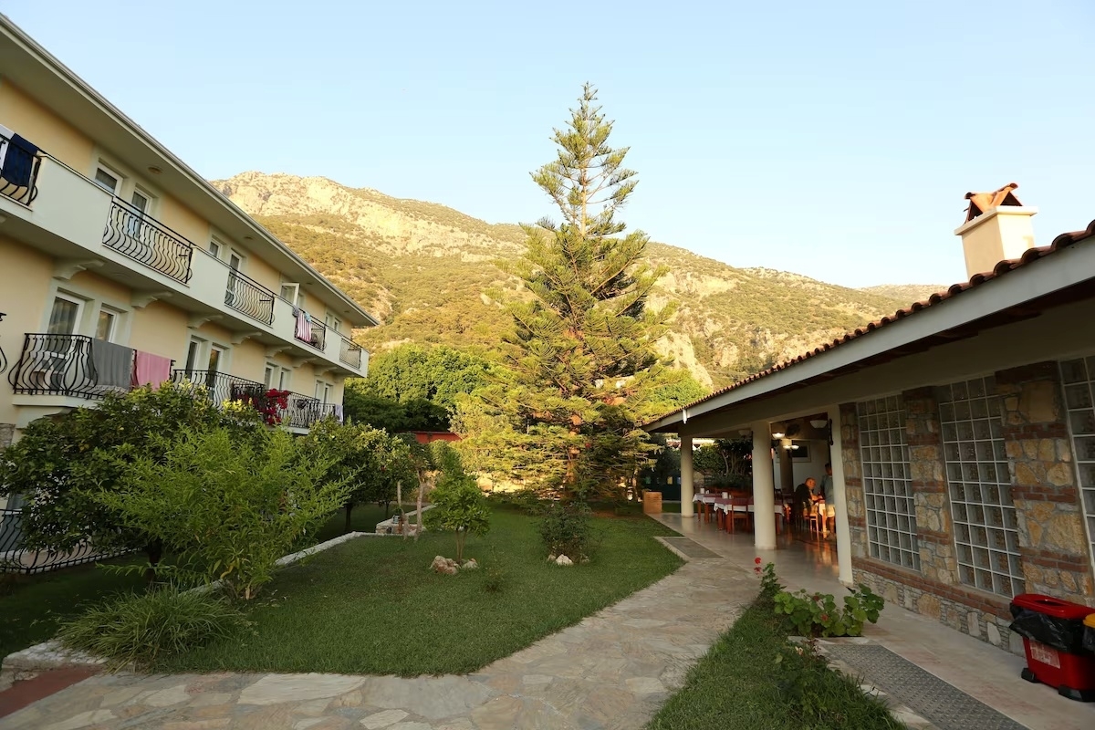 Mavruka Hotel