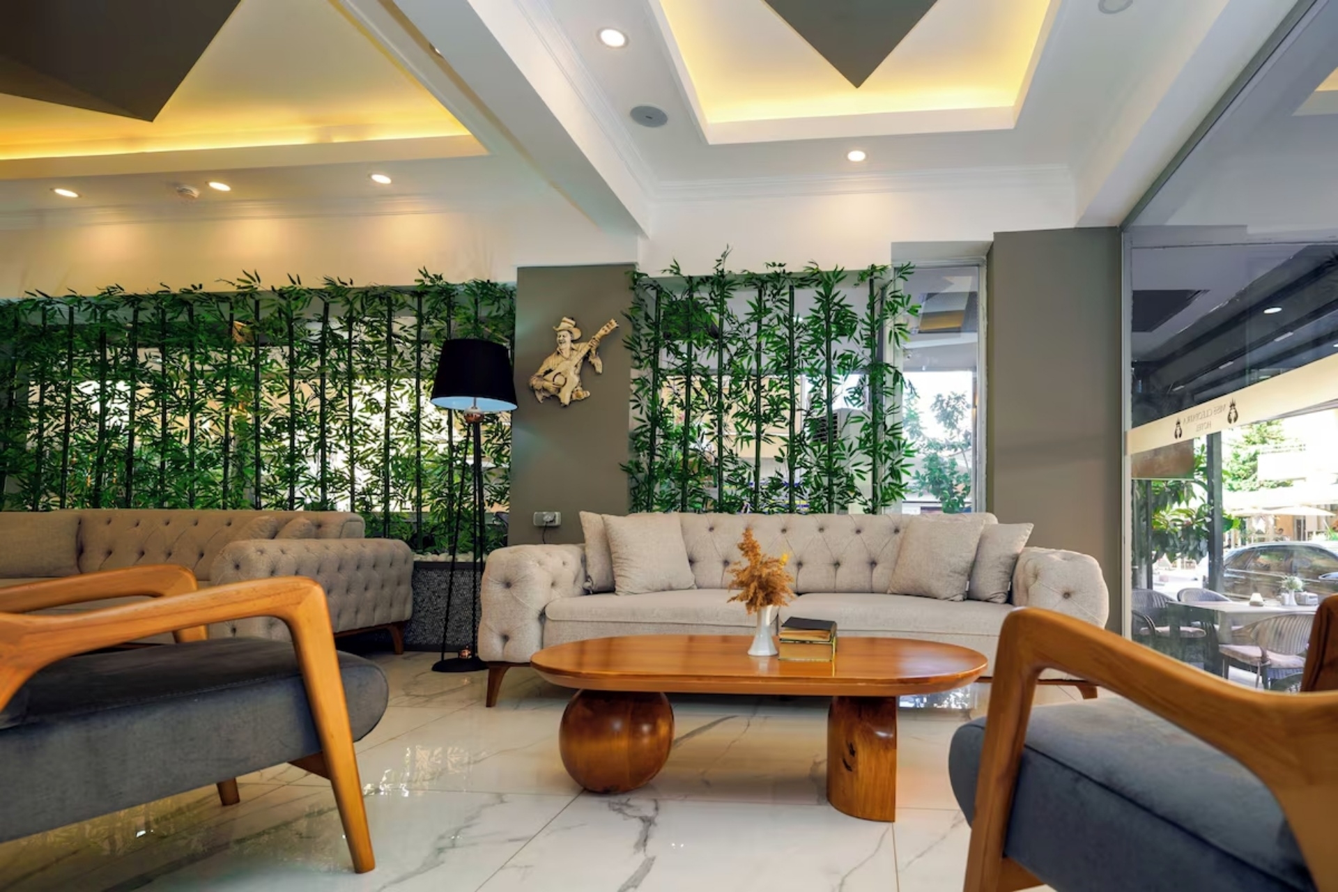 Miss Cleopatra Hotel