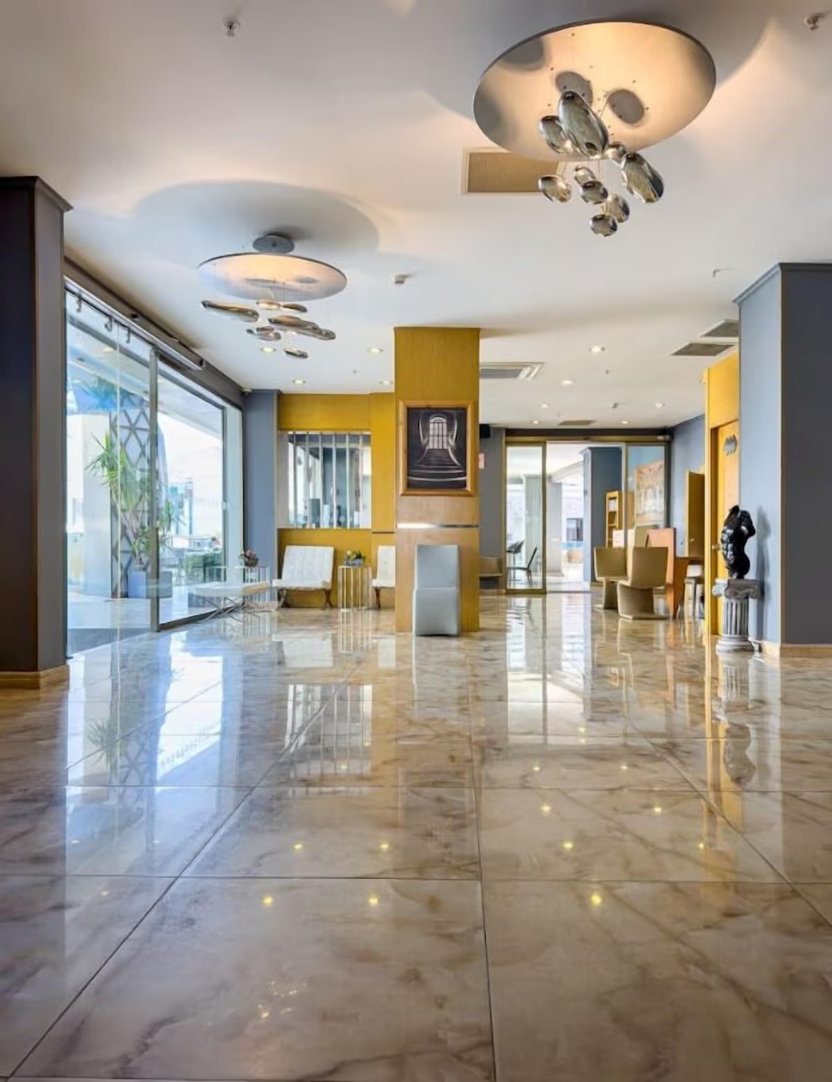 Aurasia Design Hotel