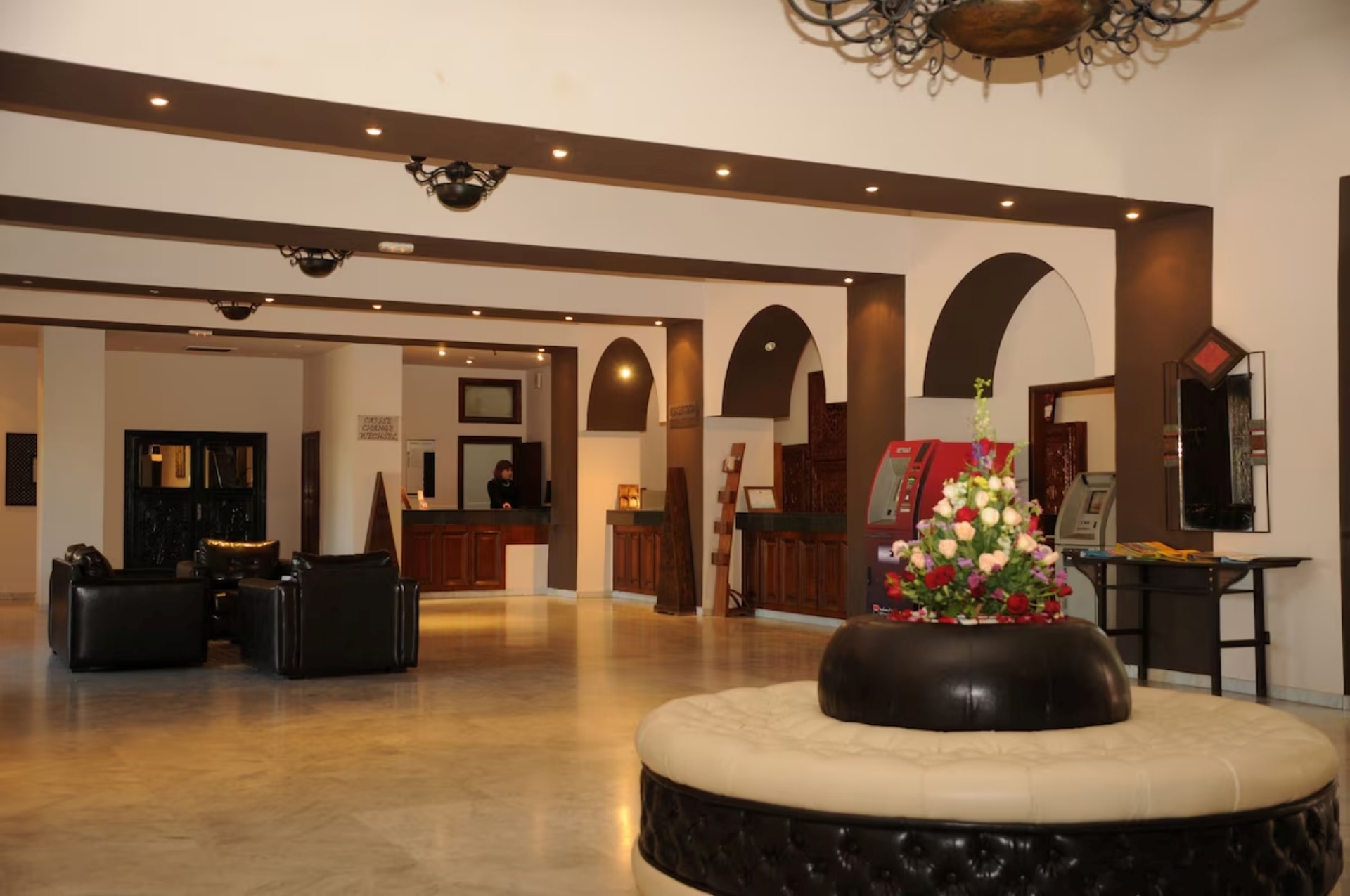 Oasis Hotel & Spa