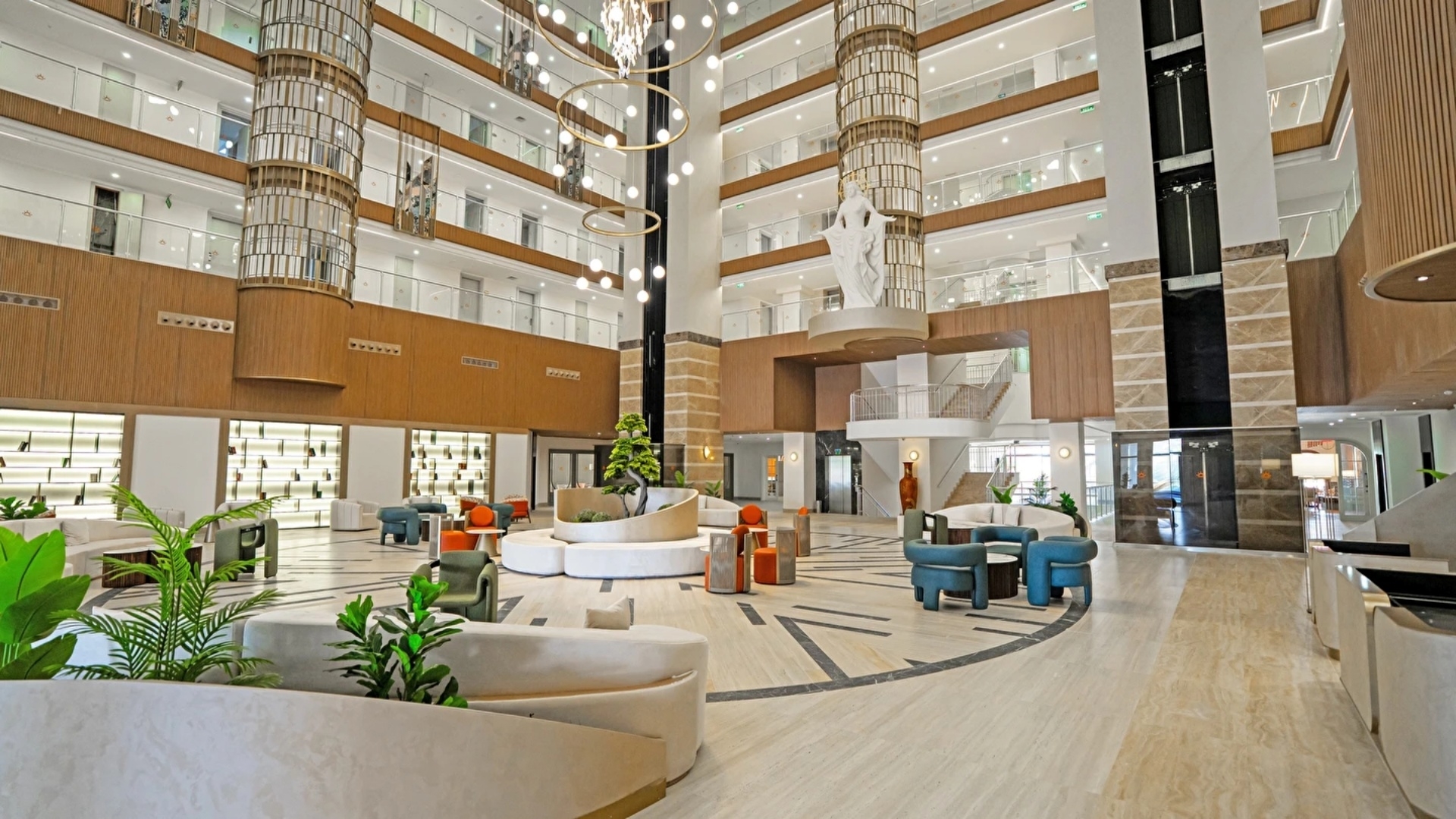 Calido Sol Hotel