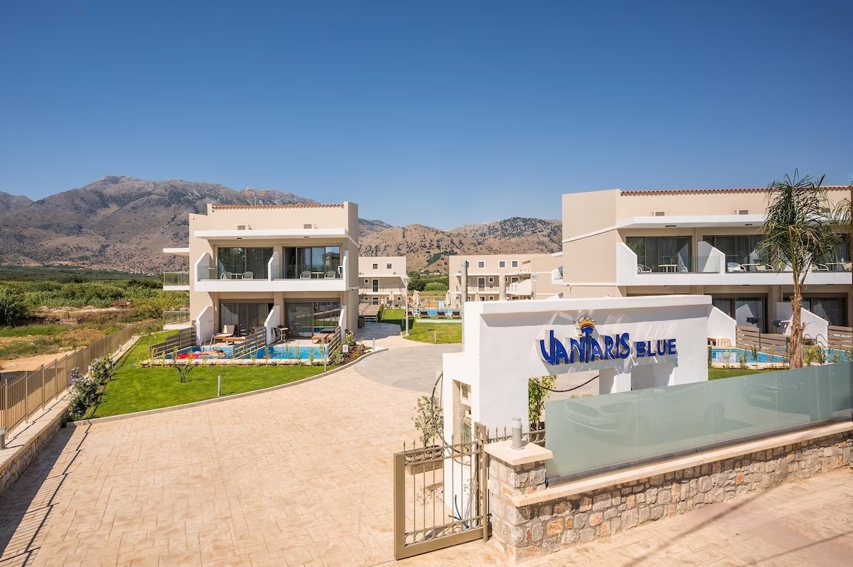 Vantaris Blue Hotel