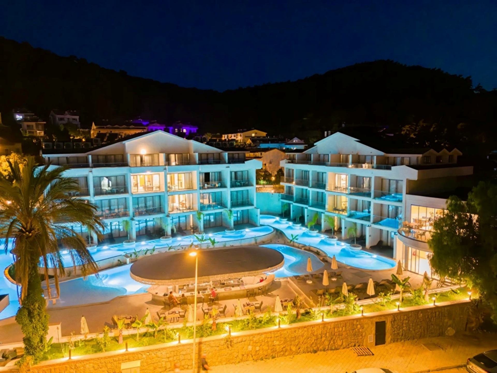 Residence 222 +16
