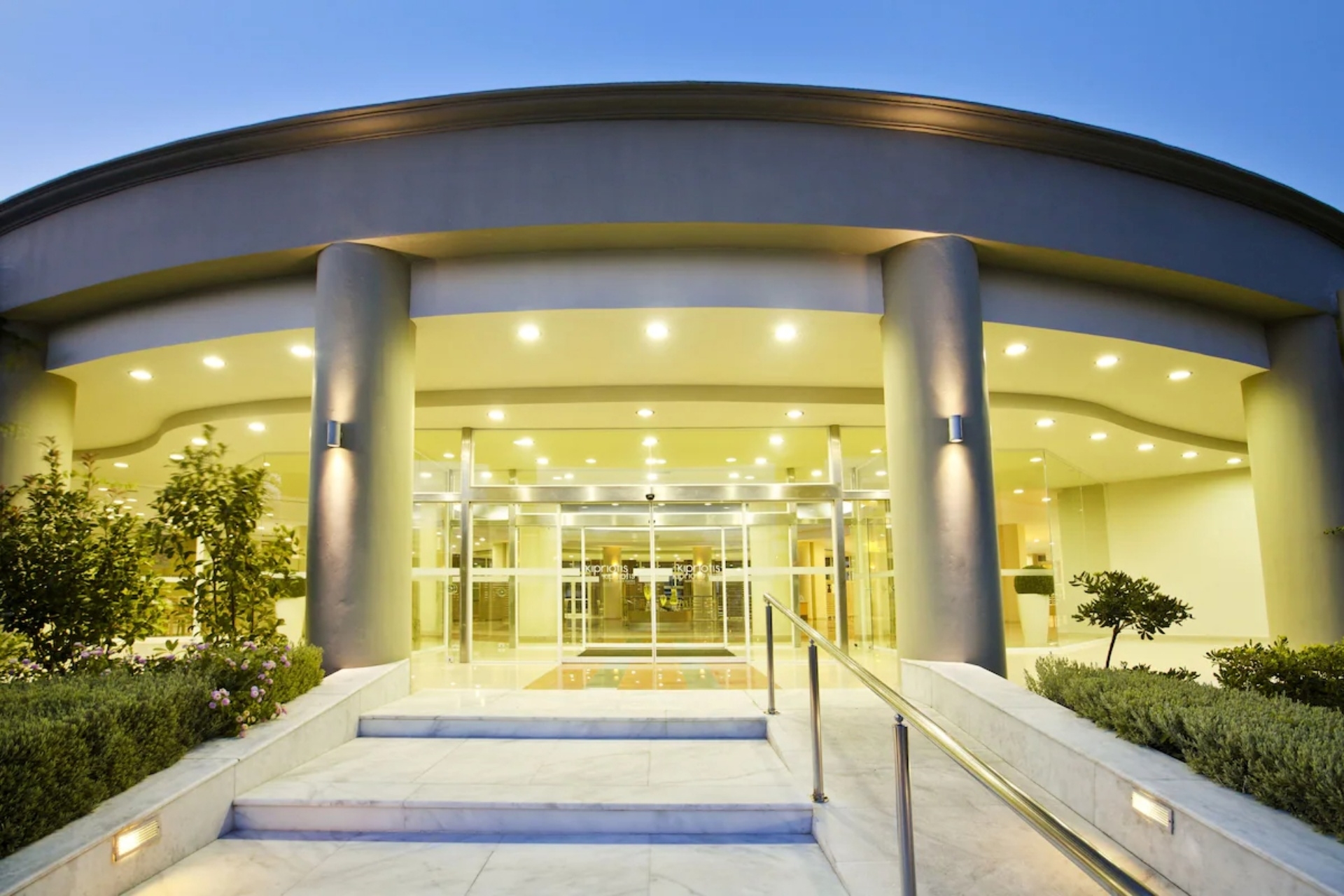 Kipriotis Maris Suites Hotel