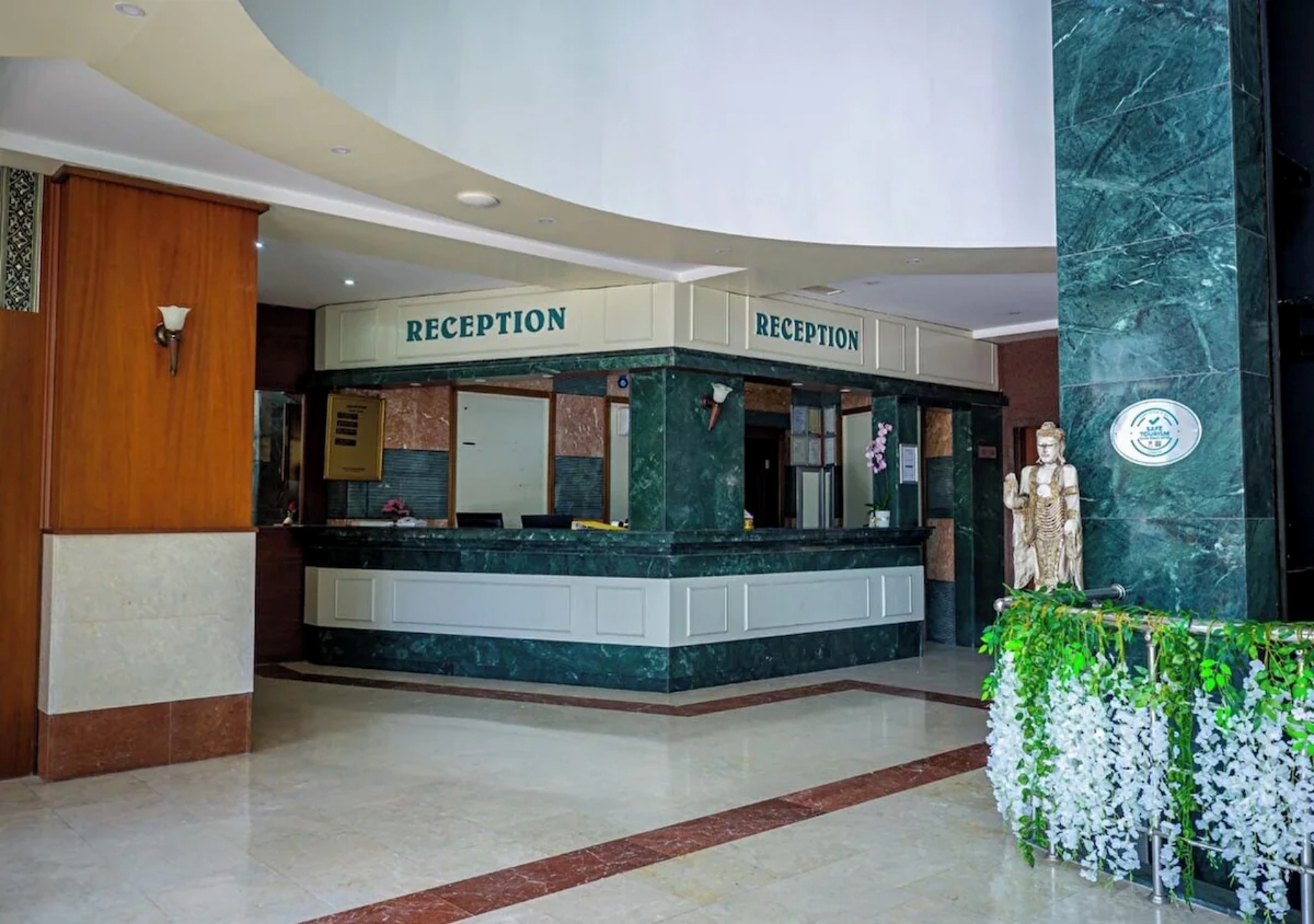 Valeri Beach Hotel