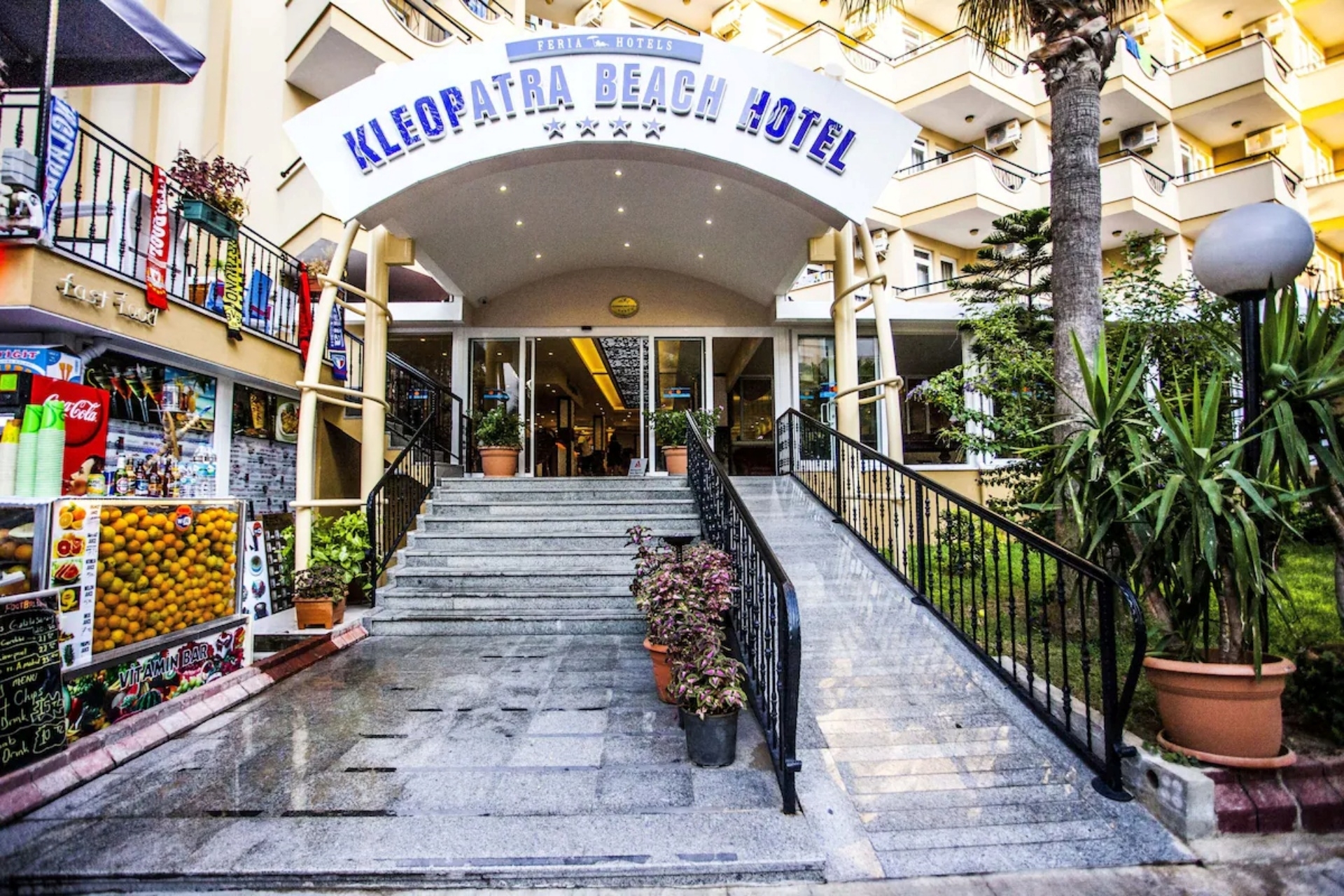 Kleopatra Beach Hotel