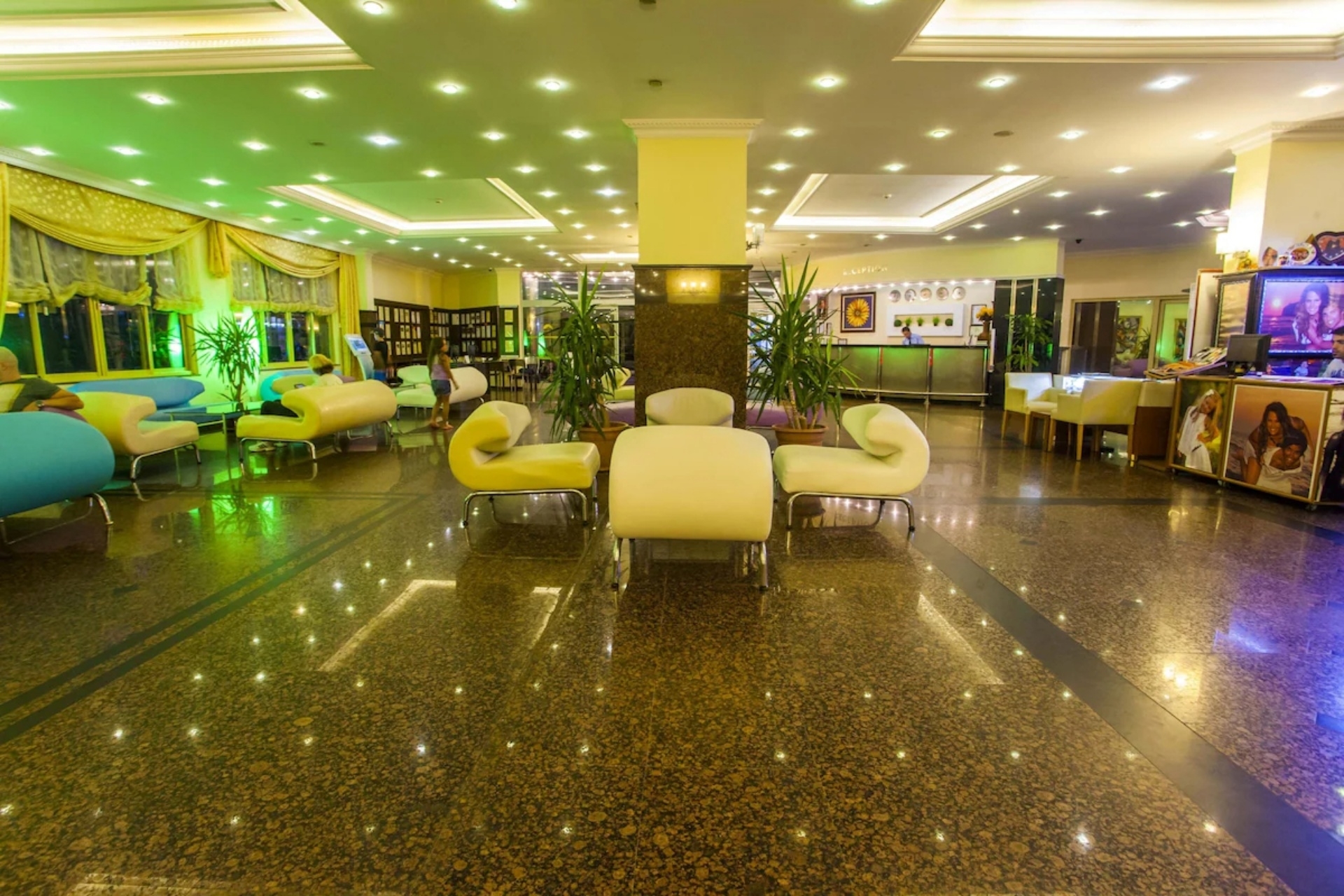 Kleopatra Royal Palm Hotel