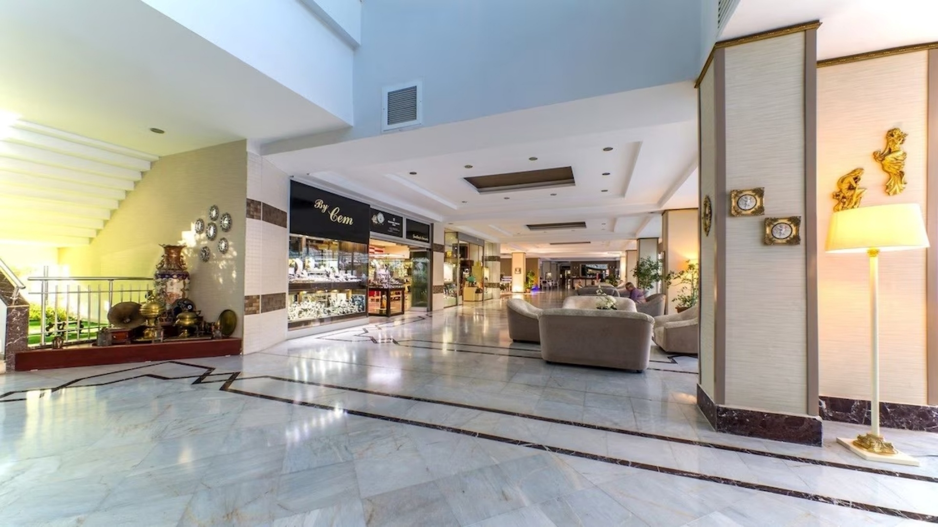 Letoile Hotel