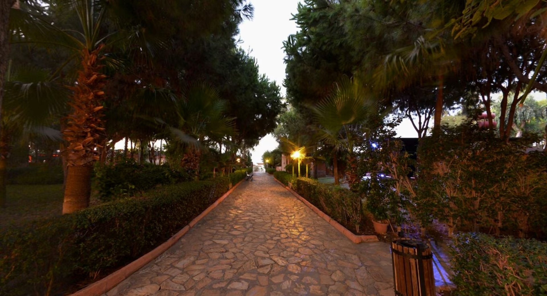 Club Turtas Beach Hotel