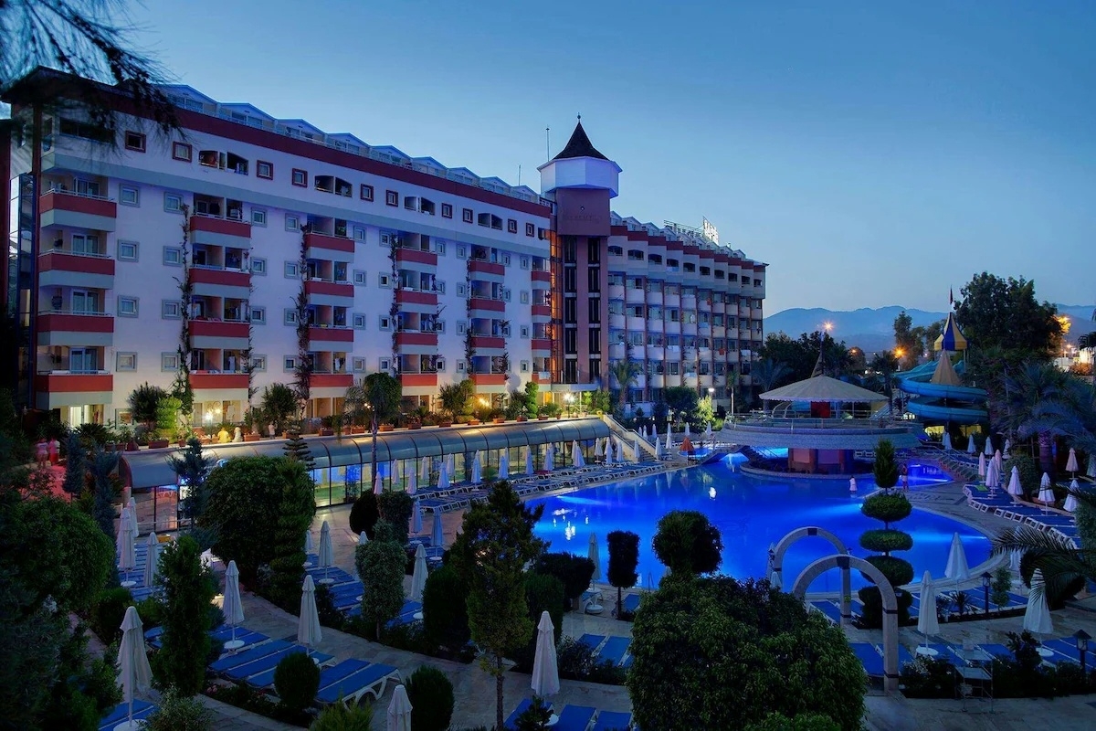 Saphir Hotel and Villas