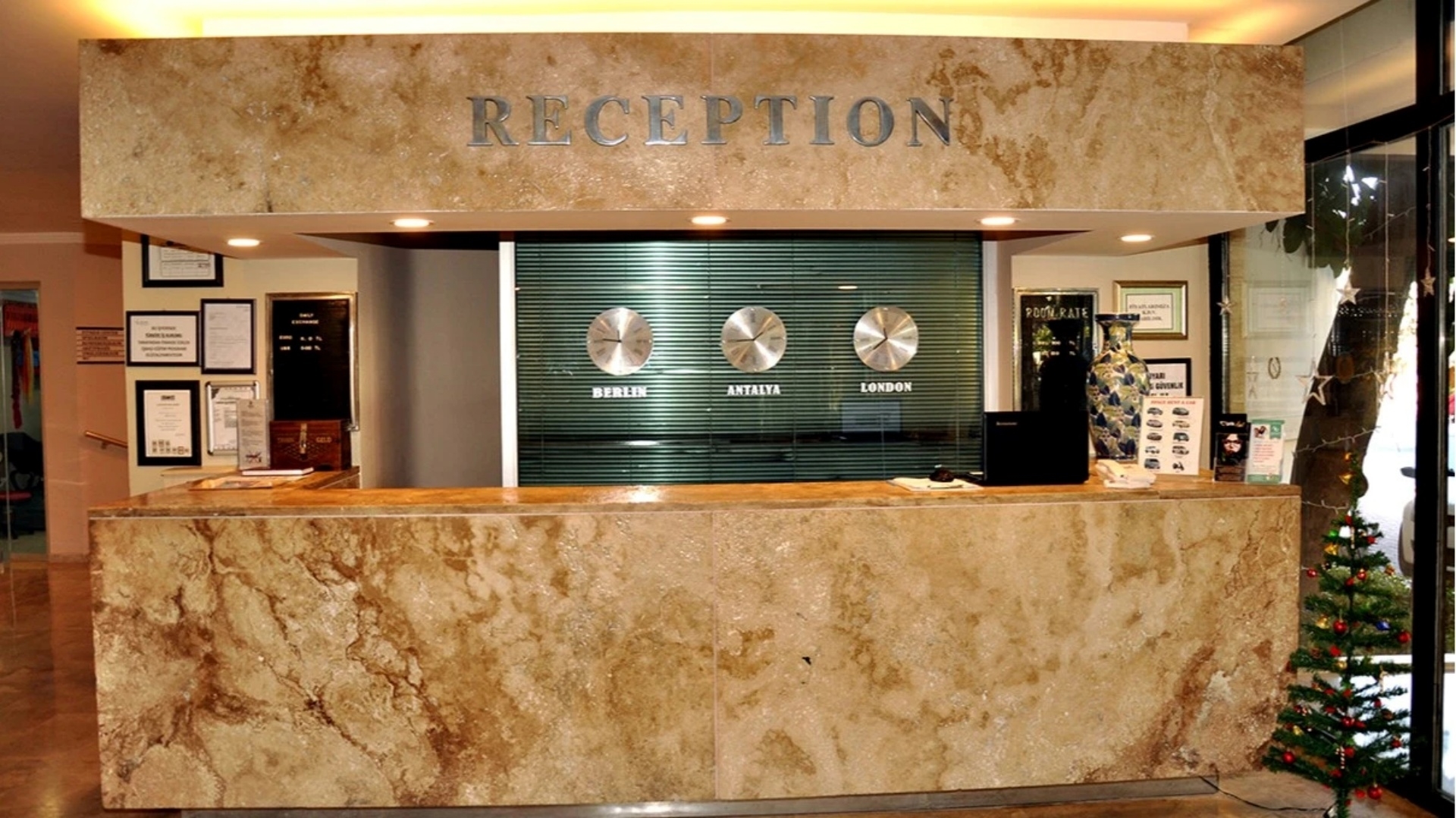 Nerton Hotel +16