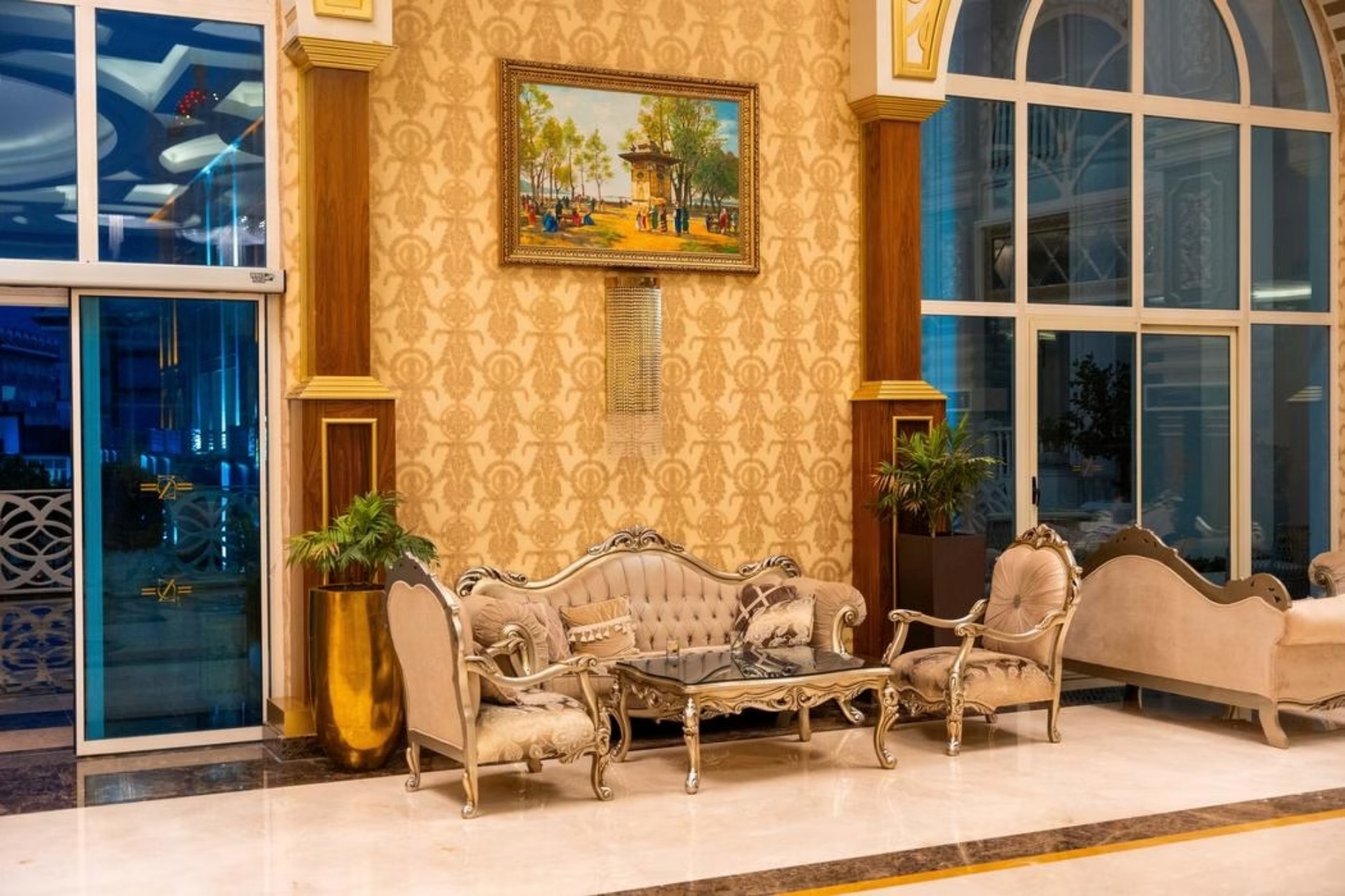 Side Premium Hotel