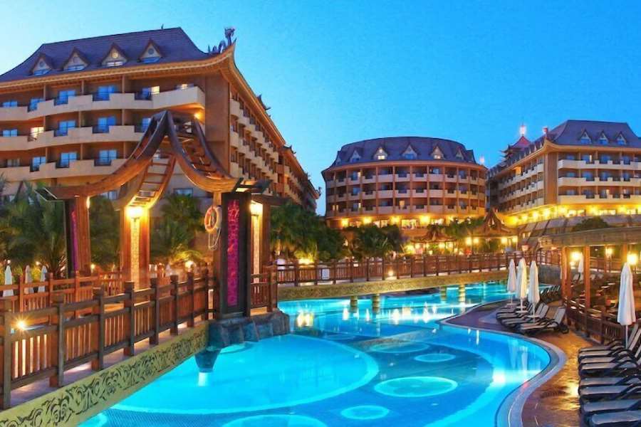 Royal Dragon Hotel