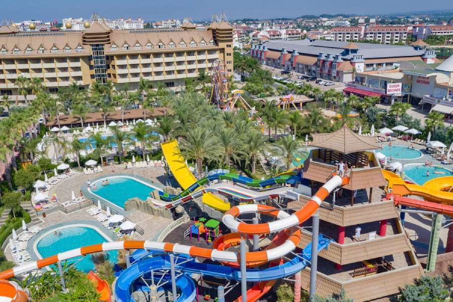Royal Dragon Hotel