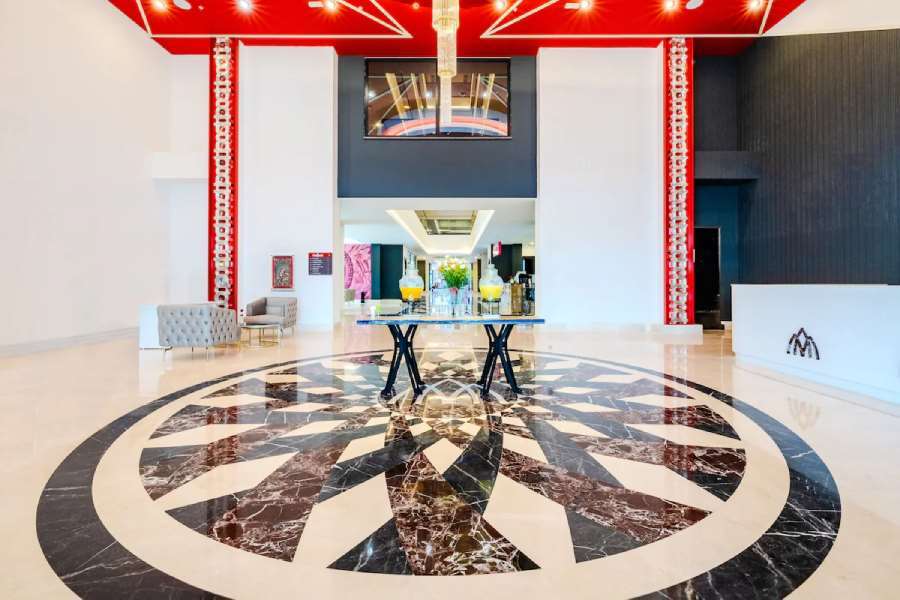 Granada Luxury Red Hotel