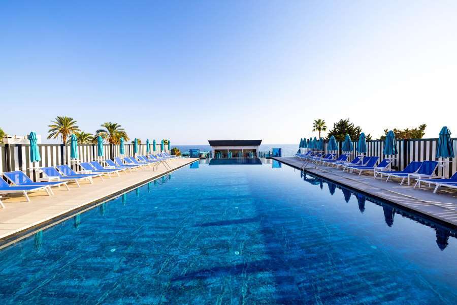 Granada Luxury Red Hotel