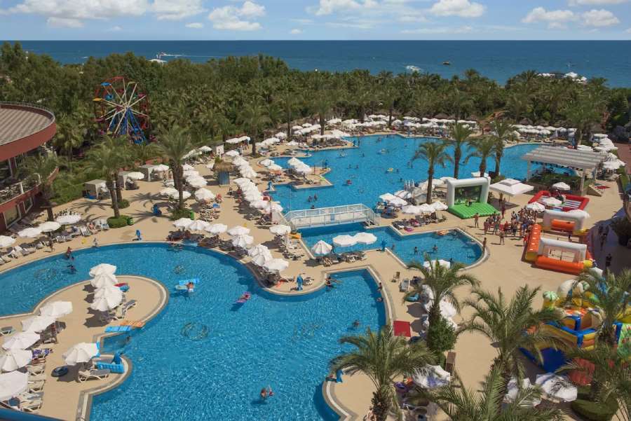 Delphin Palace